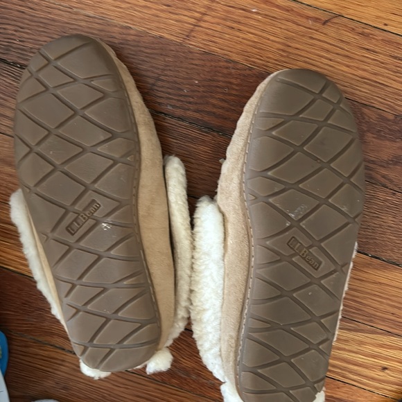 LL Bean Moccasin - Picture 2 of 2